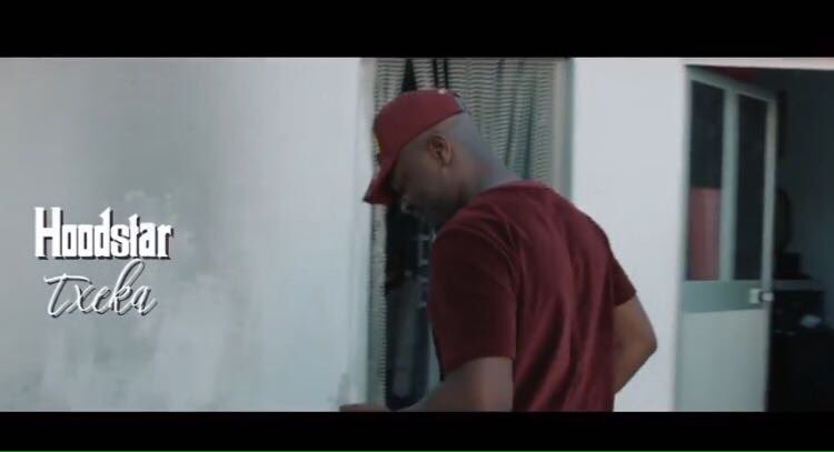 BDR_Ls's tweet photo. HoodStar - Txeka (NOVO VÍDEO) 
Link : https://t.co/RDozym1PkZ https://t.co/Ltfe51yUzg