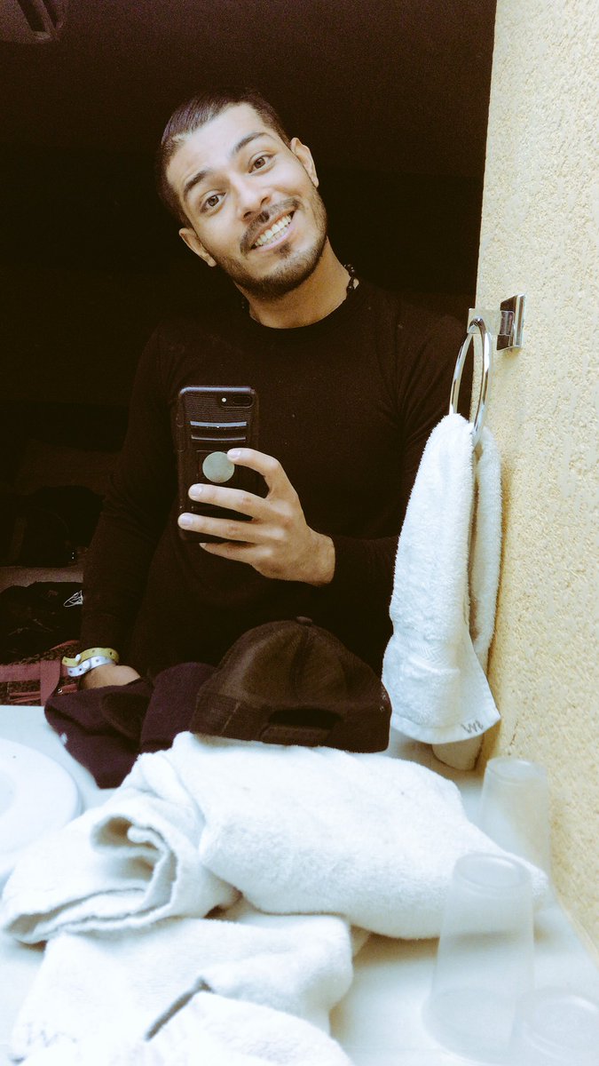 edwincastellano's tweet photo. 🖤2018 ... ya vi demasiado 👋🏾 https://t.co/6n1cgLuIql