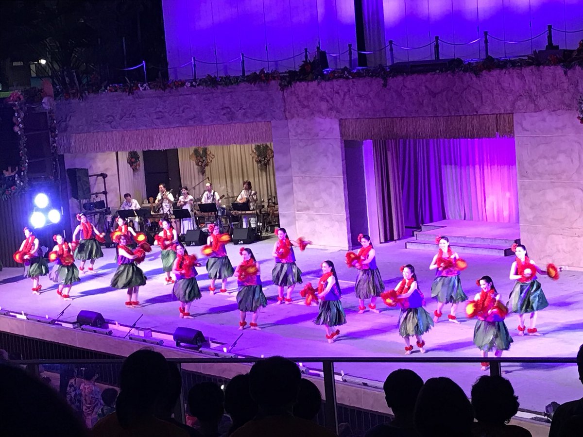 元旦スパリゾートハワイアンズに いってきましたー。 フラダンス