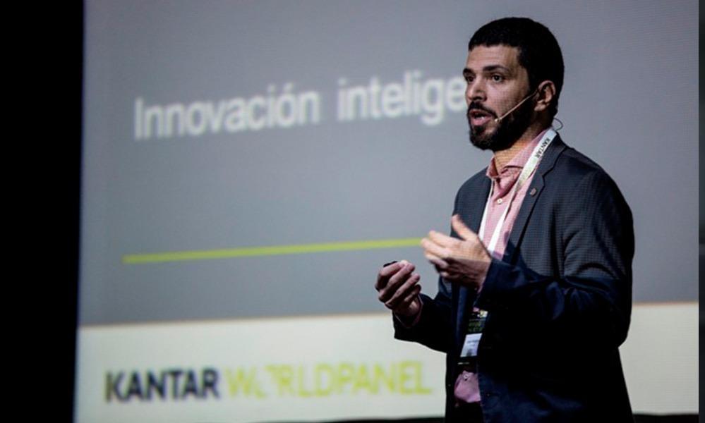 #Recalculando | ENTREVISTA- Juan Manuel Primbas: “El consumo termina estancado y es la base de lo que puede pasar en 2018” goo.gl/6e9c5w Por <a href="/LeandroRenou/">leandrorenou</a>