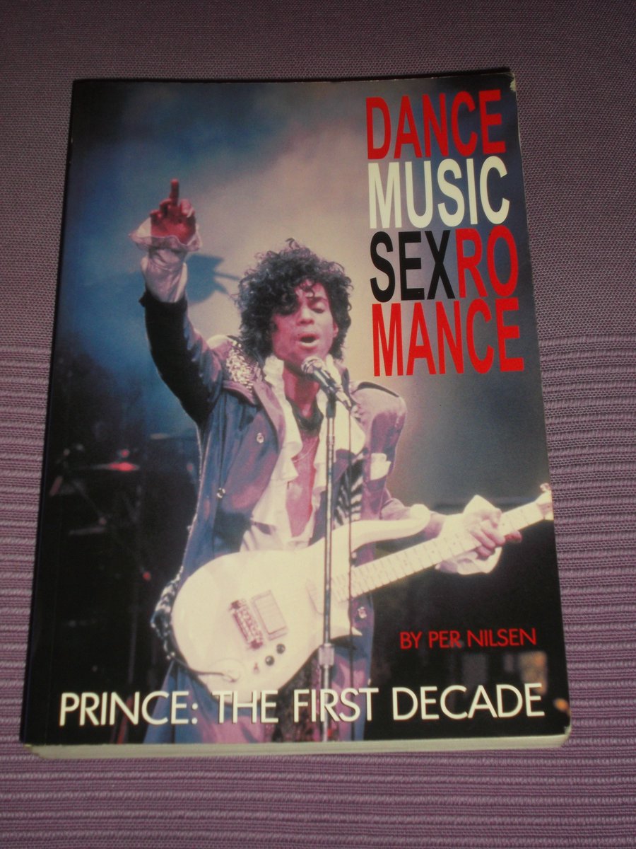 strollin319's tweet photo. O(+>Old Friends4 Sale<+)O                           
#OldFriends4Sale #PrinceRogersNelson #Prince #Prn #PrinceAndTheRevolution #PrinceAndTheNewPowerGeneration #PrinceBook #DanceMusicSexRomance #PerNilsen #Prince4ever #PrinceArmy #PaisleyPark #PurpleTeam #PurpleReign #Minneapolis https://t.co/6haTy7wsud