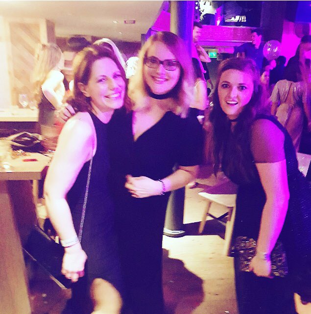 luceeeeec's tweet photo. well hello 2 0 1 8 🤩
#glitterati @brewhemiaedin https://t.co/tvbWKiTa8J