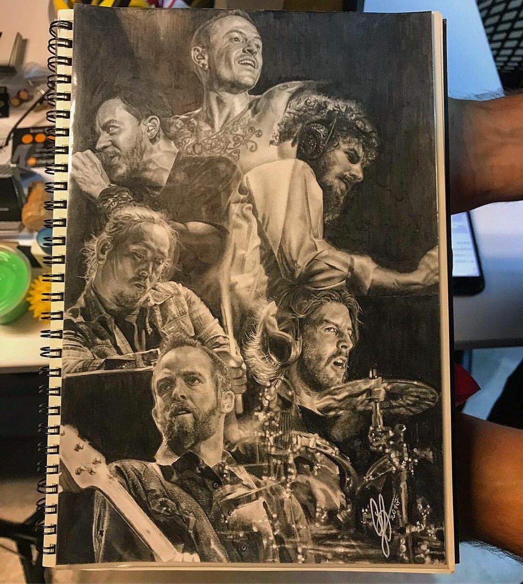 lpitaly's tweet photo. 🎆 Nuovo anno, nuovo giveaway!

UNA SOLA REGOLA:
Voi come interpretate il #MakeChesterProud? Fatecelo sapere con un bel commento qui sotto per vincere la stampa A4 su carta fotografica lucida del disegno dell'artista @Giadajade22

Scade il 6/1 - info https://t.co/WbK3OofgsY https://t.co/SGO0r1W6b9