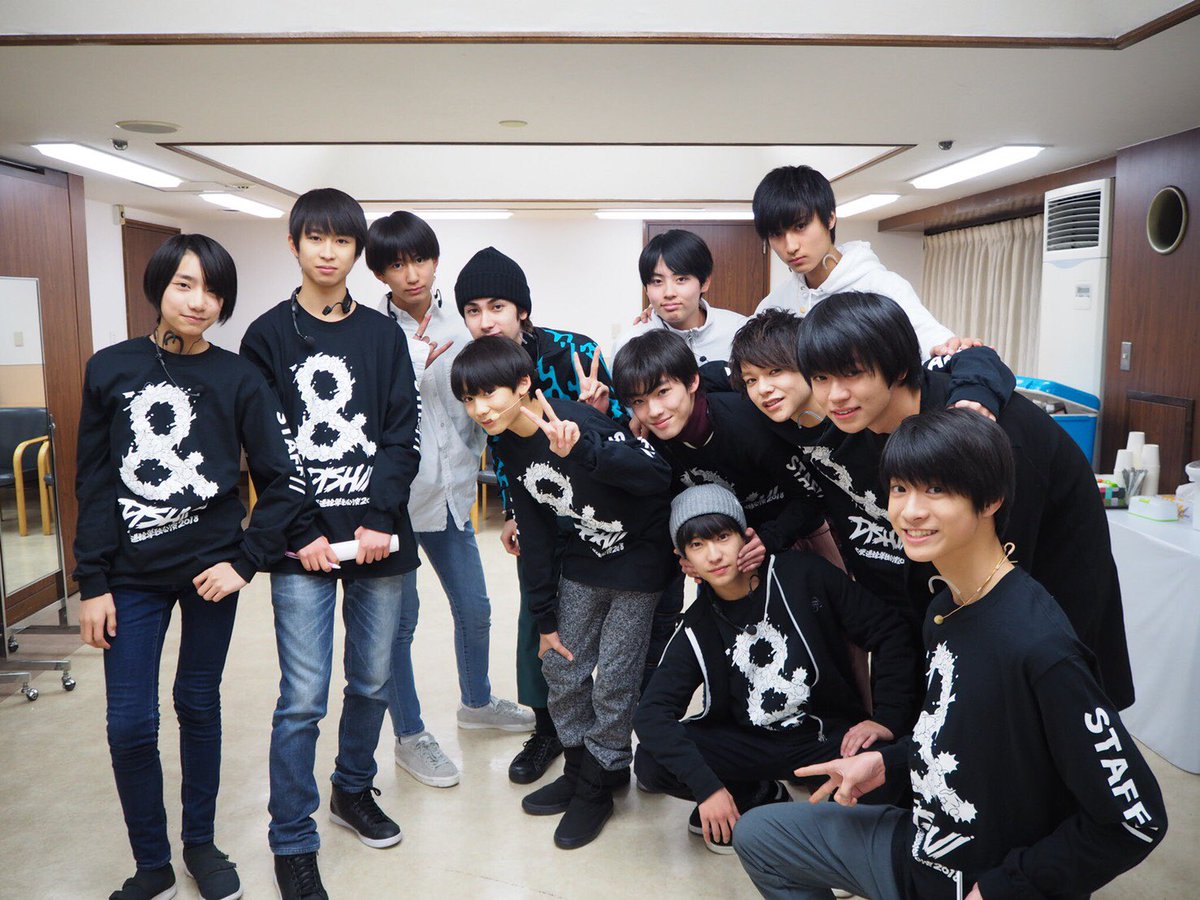 さくらしめじ おふぃしゃる 本日はdish 先輩の武道館ライブに出演させて頂きました Dish 先輩 めっちゃカッコ良かった さくらしめじも頑張ります ありがとうございましたー さくらしめじ おふぃしゃる 本日はdish 先輩の武道館ライブに出演させて頂きました Dish 先輩 めっちゃカッコ良かった さくらしめじも頑張ります ありがとうございましたー