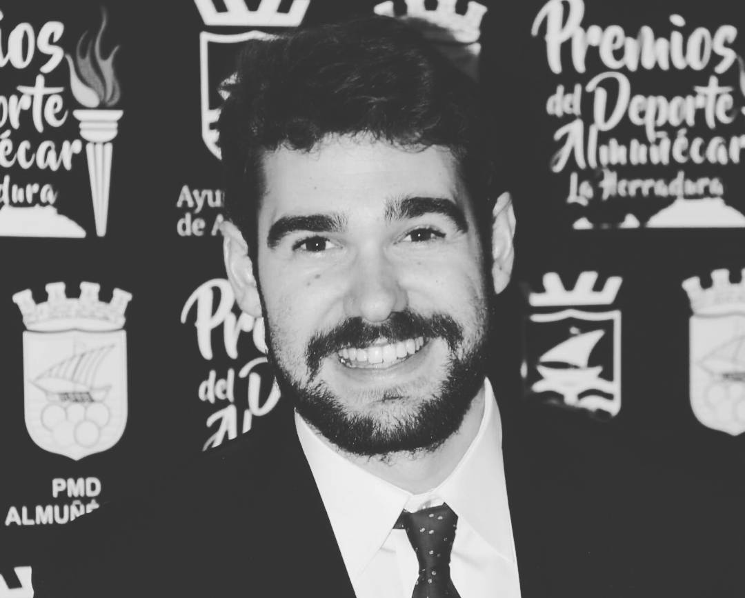 Javi_yanez's tweet photo. Enhorabuena y gracias
.
. 
Enhorabuena a todos los deportistas que han triunfado y triunfan fuera y dentro del pais. Y, como no, gracias al Ayuntamiento de Almuñécar y al Patronato Municipal de Deportes por confiarme la presentación de la Gala del Deporte 2017 ¡Por muchas más! https://t.co/YzVHKOQcb2