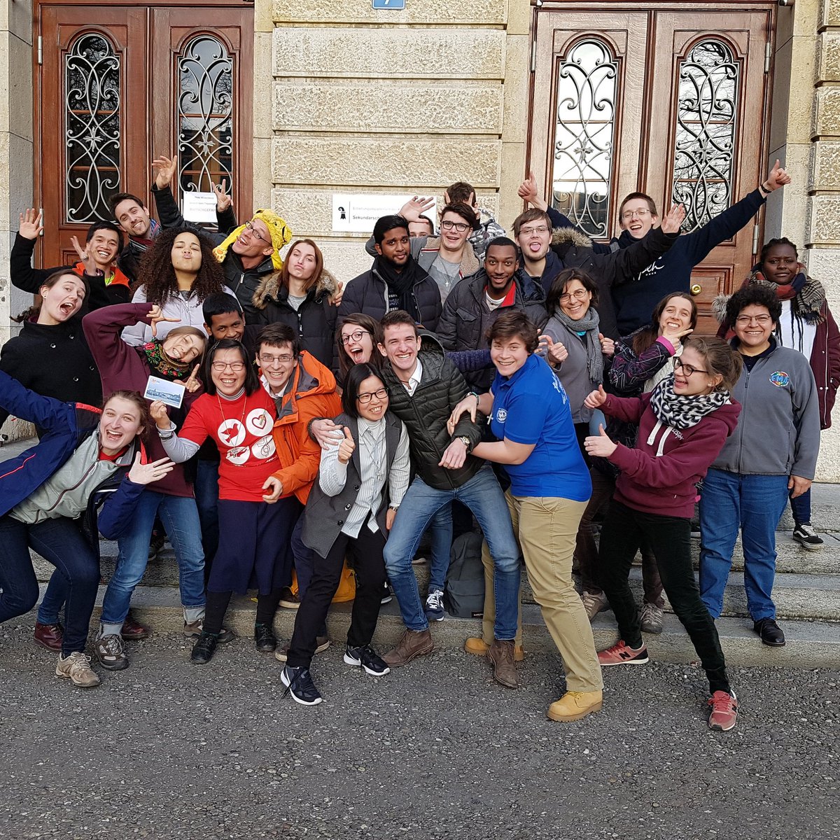 MSJ_FR_BELSud's tweet photo. Merci à tous les participants du MSJ d'avoir été présent aux rencontres européennes de Taizé. 
#Taizé #taizebasel #Switzerland #bale #Europeanmeeting #40theuropeanmeeting #FromBaseltoMadrid https://t.co/tP43nYG9u1