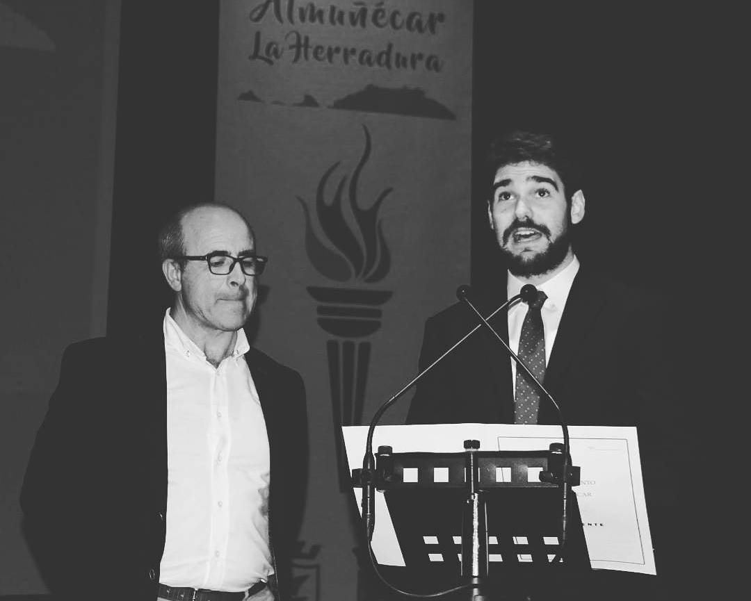 Javi_yanez's tweet photo. Enhorabuena y gracias
.
. 
Enhorabuena a todos los deportistas que han triunfado y triunfan fuera y dentro del pais. Y, como no, gracias al Ayuntamiento de Almuñécar y al Patronato Municipal de Deportes por confiarme la presentación de la Gala del Deporte 2017 ¡Por muchas más! https://t.co/YzVHKOQcb2