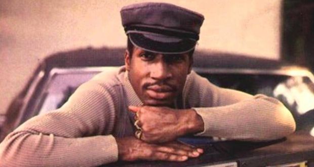 HAPPY BIRTHDAY... GRANDMASTER FLASH! THE MESSAGE\".   