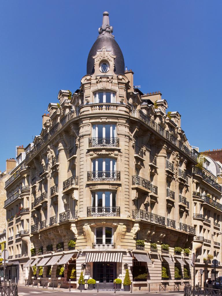 LeDokhans's tweet photo. L'hôtel Le Dokhan's vous présente ses meilleurs vœux pour 2018. Puisse-t-elle exaucer tous vos souhaits, même les plus secrets… 
--
Le Dokhan's hotel wishes you all the best for 2018. May it fulfill all your wishes, even the most secret ones ... 
#IndependentMoments #LeDokhans https://t.co/dhqK5u9SZw