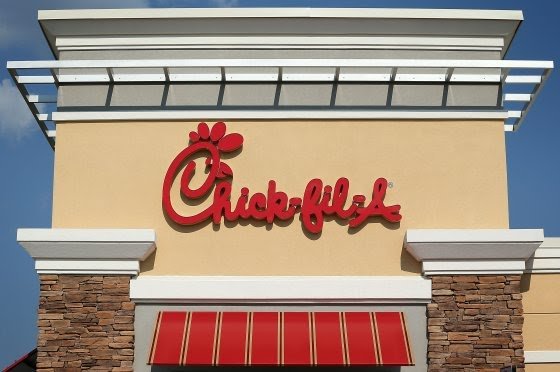 Chick-Fil-A at Park Meadows opens on a Sunday to feed law enforcement After Deadly Shooting kdvr.com/2017/12/31/chi…  

Again, this is why we love Chick-Fil-A

They have always cared about our LEOs and 1st Responders. <a href="/ChickfilA/">Chick-fil-A, Inc.</a> <a href="/NatPoliceAssoc/">National Police Association</a> <a href="/GLFOP/">National Fraternal Order of Police (FOP)</a> <a href="/NationalSheriff/">National Sheriffs' Association</a> <a href="/KayaJones/">Kaya Jones</a>