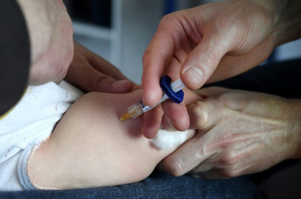SeviraKids's tweet photo. Vaccins obligatoires pour les #enfants: fini le débat, place aux piqûres 
#parents
https://t.co/LYFiBKB4PI https://t.co/xvZzRvQ7iq