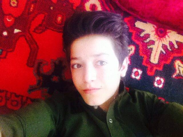 Faham_7's tweet photo. #Selfiii 😍 https://t.co/qwfFpkXugO
