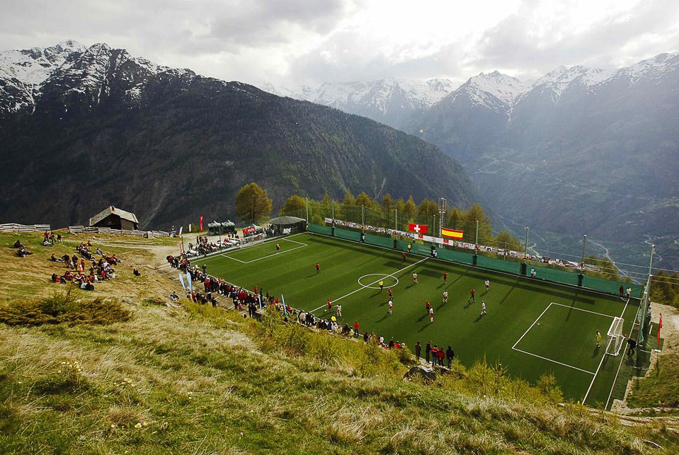 PlayoApp's tweet photo. Football + Breathtaking view:) What a combination!

Start Playing today! Download Playo. https://t.co/2ssjxgk40m

#SportsResolution #Sports #Football #View #Mountains #ground #picoftheday #instadaily #instaphoto #instagood #like #photooftheday #soccerteam #scenery https://t.co/CokVWLhdju