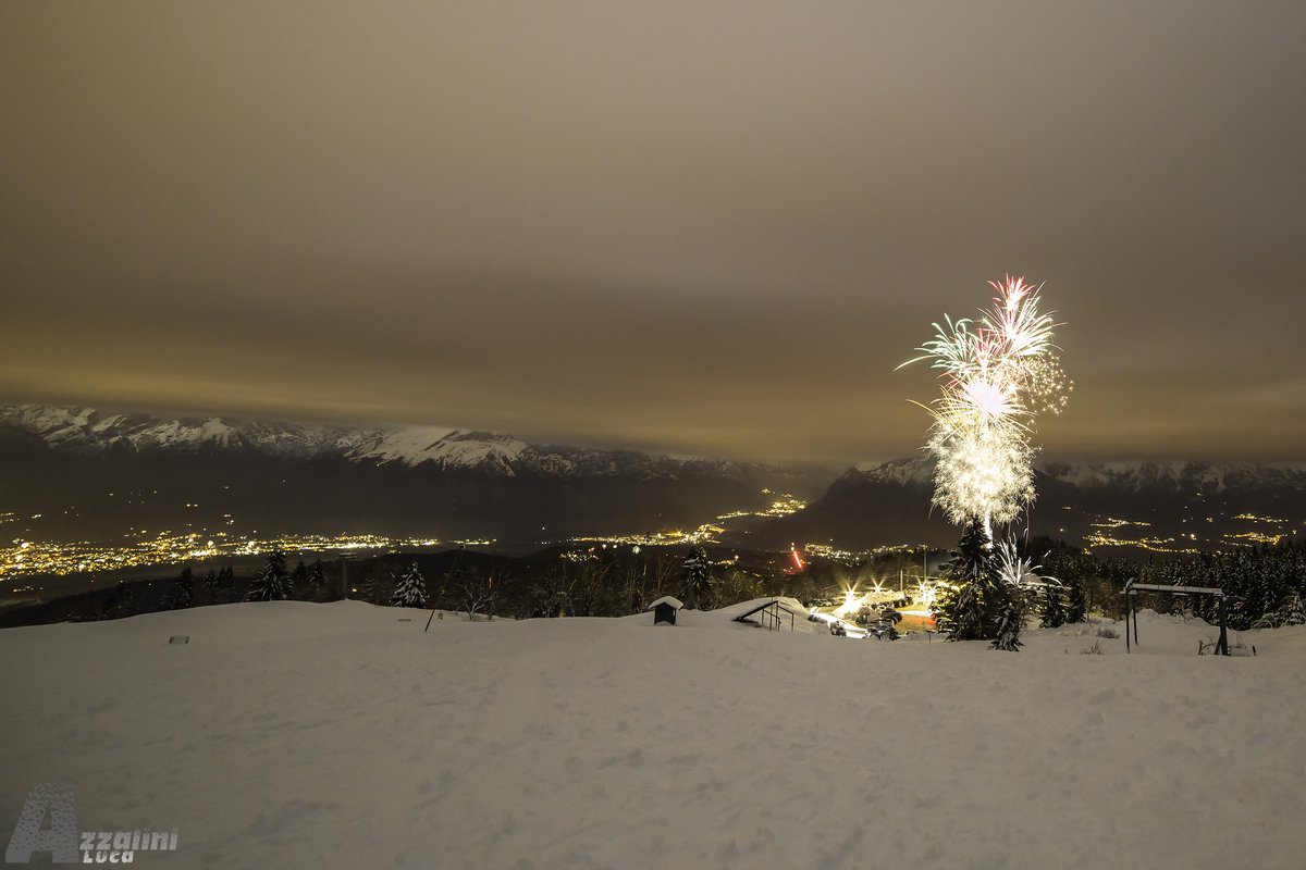 Capodanno Nevegal <a href="/alpedelnevegal/">Alpe del Nevegal</a> <a href="/LaCaseraNevegal/">sBronza</a> ☁️❄️