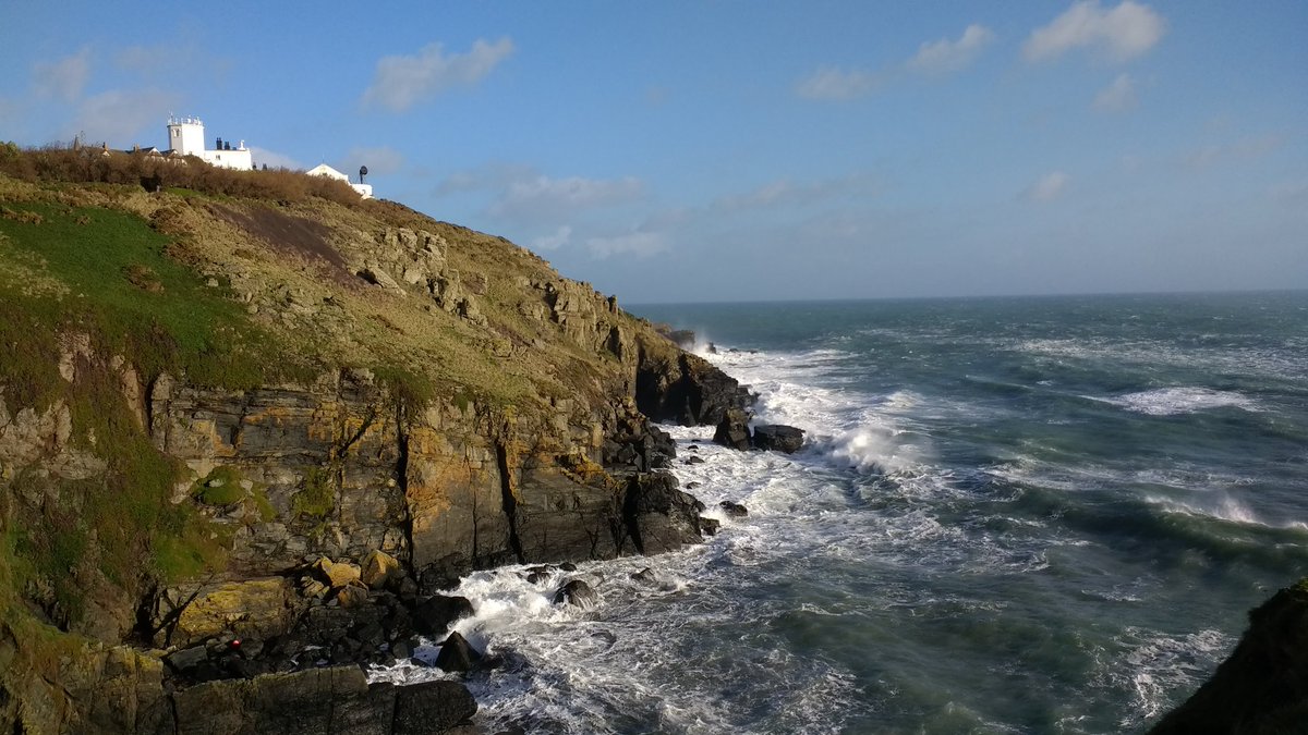 Mullion Coastguard tweet media