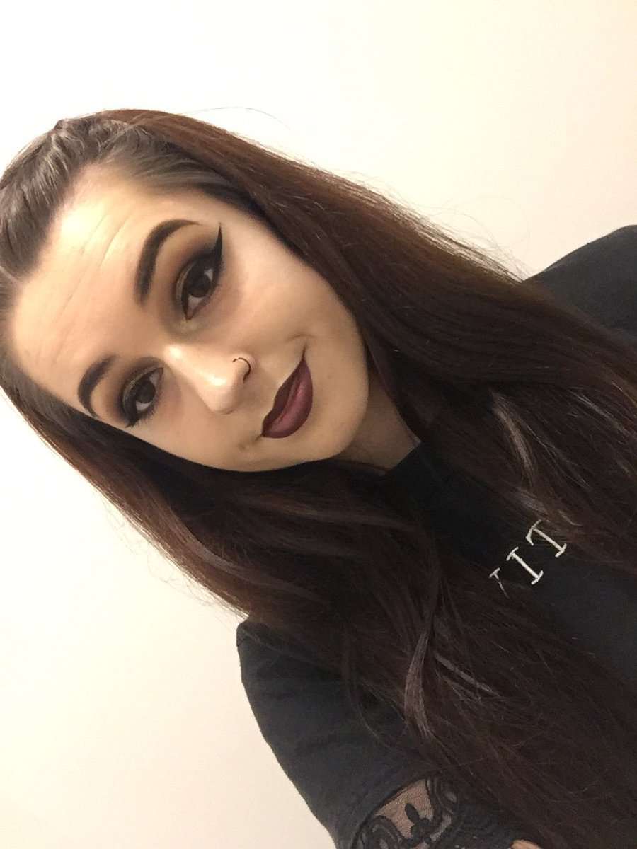 Phoebe✨👻 tweet media