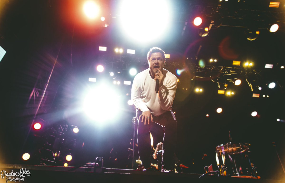 paulaemiles's tweet photo. @Imaginedragons and @WALKTHEMOONband were amazing last night. More photos coming soon

#NOLAxRockinEve #ImagineDragons #walkthemoon #allstatefanfest #NewYearsRockinEve #paulamilesphotography https://t.co/VCOIYOg41b