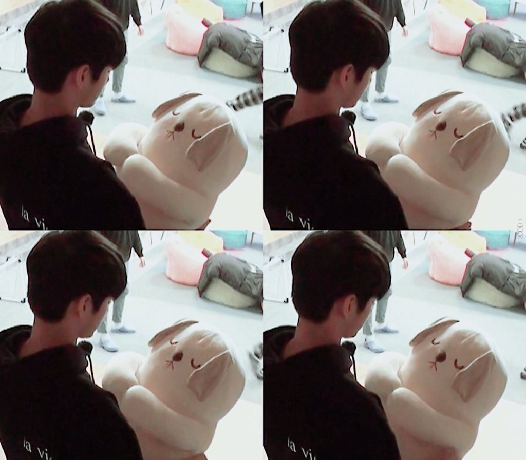 chohaeeun's tweet photo. ถ้าคุณเข้าใจ
เราคือเพื่อนกัน https://t.co/Lu8uhCDYLe
