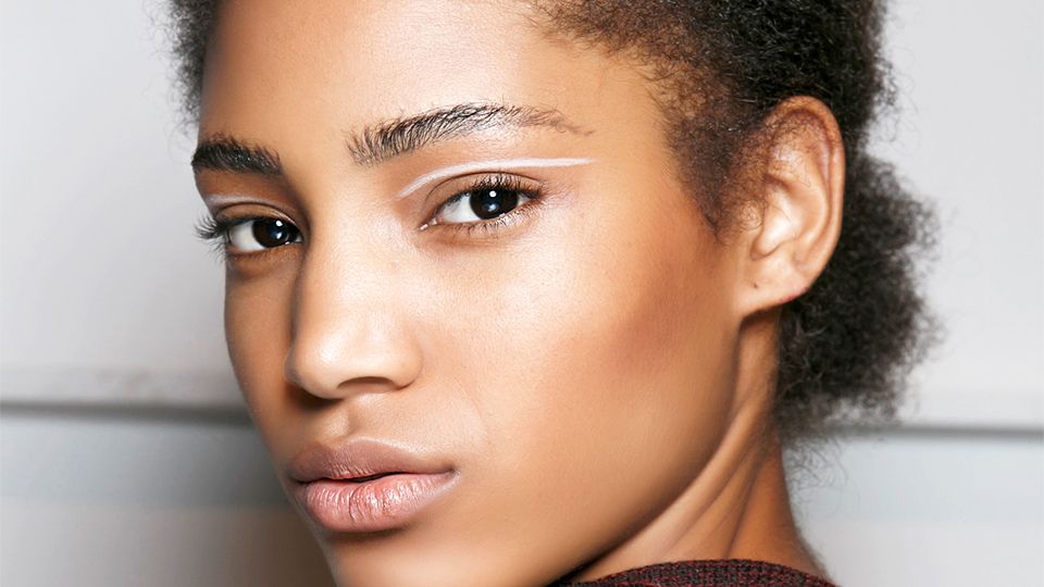 BeautybyAviva's tweet photo. What to Know About Moringa Oil, The New Trendy Ingredient For Clear Skin #BBlogger #Beauty #SkinCare #MoringaOil https://t.co/74P0plCA9j https://t.co/HgEE7PkkBO