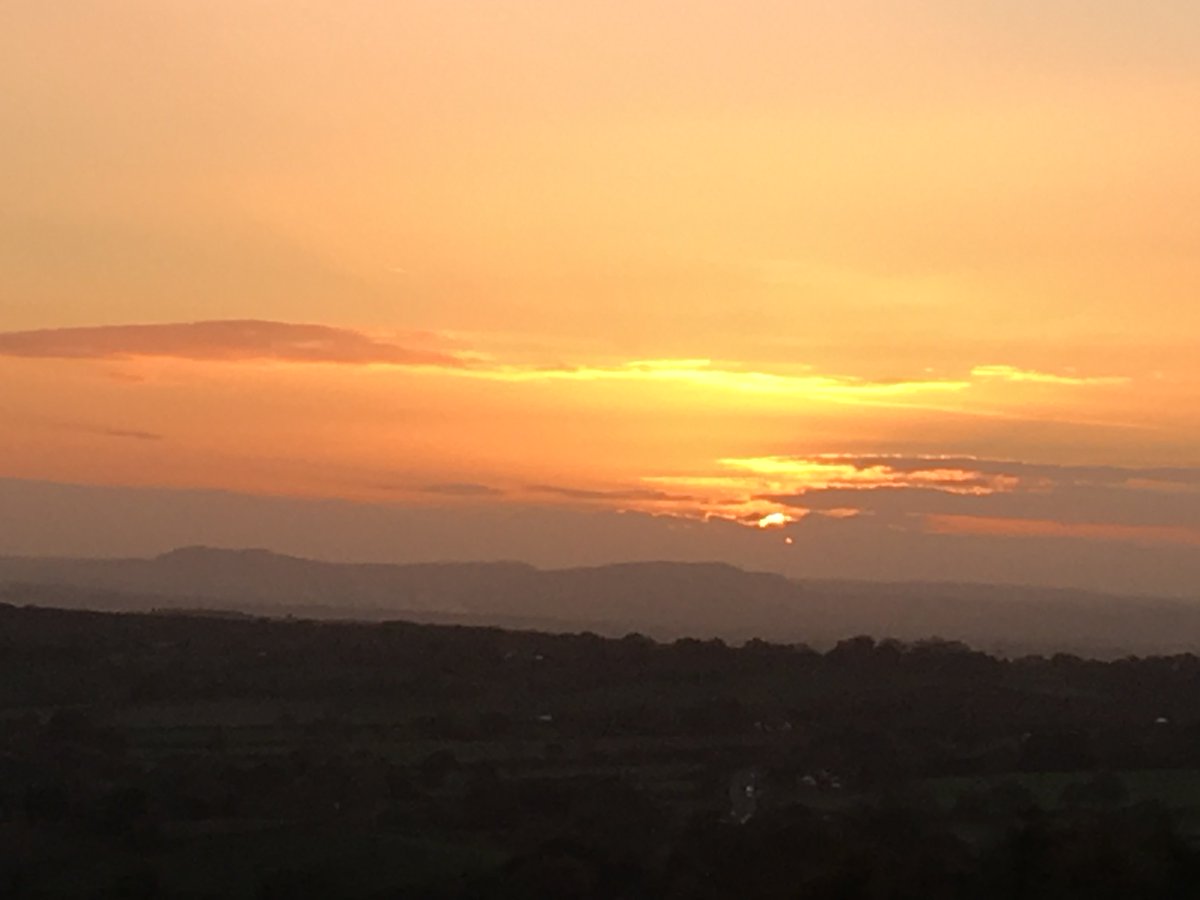 ℝ𝕠𝕓𝕤𝕠𝕟𝟟𝟚 tweet media