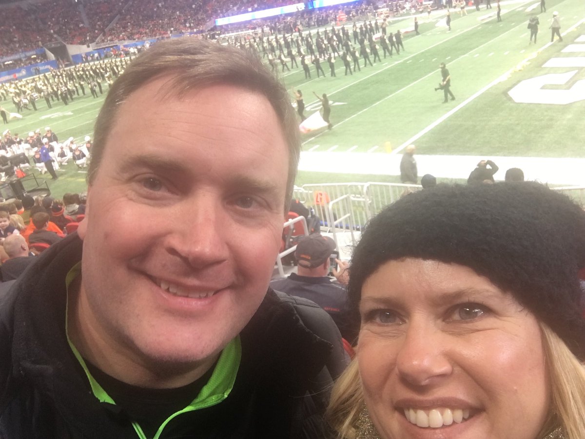 msvickiv's tweet photo. #CFAPeachBowl https://t.co/UasJNfXRQz