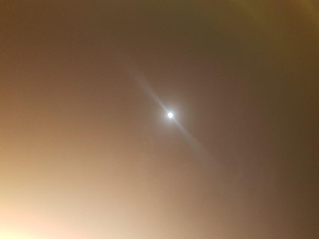 (وَجَعَلَ الْقَمَرَ فِيهِنَّ نُورًا )