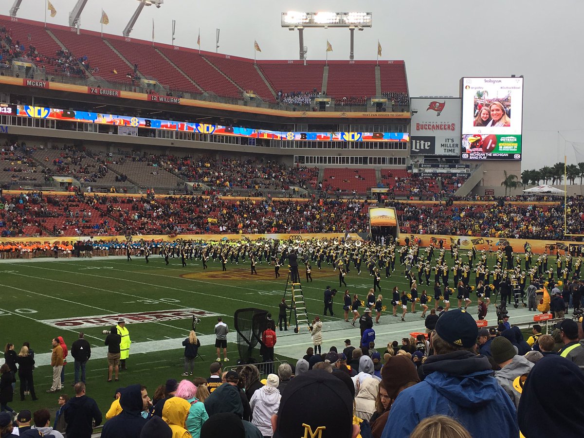 TFye25's tweet photo. #GoBlue https://t.co/lxx4jf3V76