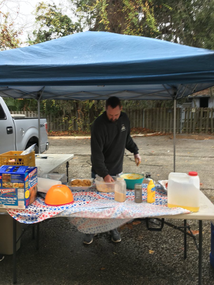 Nancy Bauer tweet media