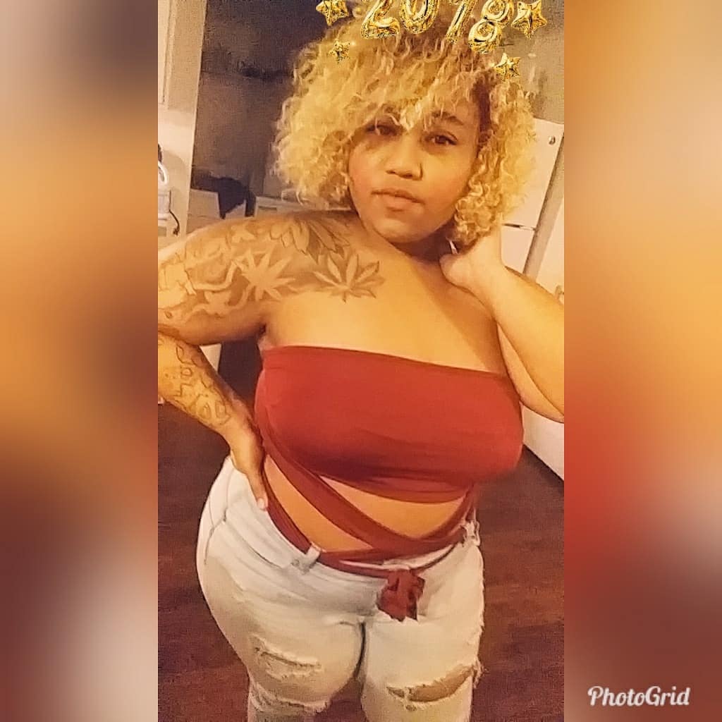 2GoldenCheeks's tweet image. #NewProfilePic