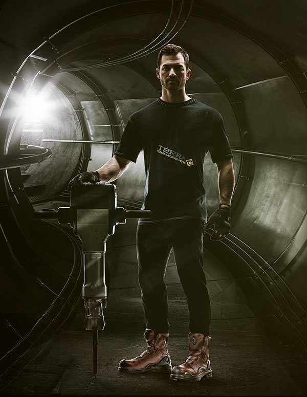 Terra_Boots's tweet image. It’s already an amazing start to the #NewYear! 

Tell us what your New Year&apos;s resolution was! Will you be working out more? Did you vow to stop mixing plaids and stripes? Going to learn a new skill? 

#ResolutionTime