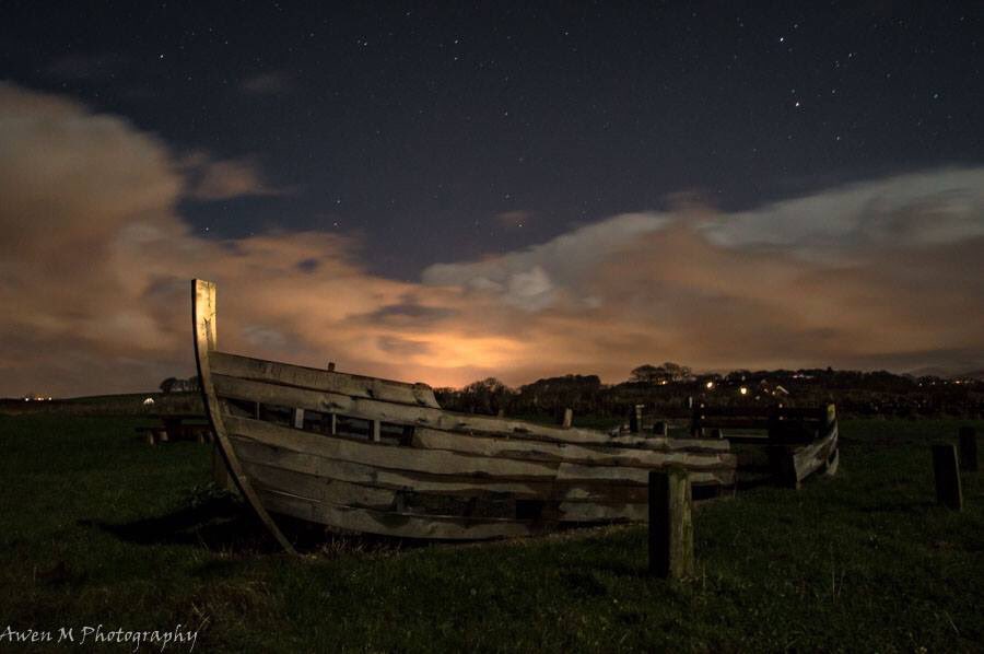 awenmphotos's tweet photo. Y gลตch ar y Foryd / The boat on the Foryd @Ffoto1994Photo @JPEGdesignprint @ruthwignall @CTywydd @S4Ctywydd @LlenNatur @BBCCymruFyw @OnlyNorthWales @Hwb_Caernarfon @ItsYourWales @itvcoastcountry #YForyd #sรชr #gogleddcymru https://t.co/to2qLnDj0z