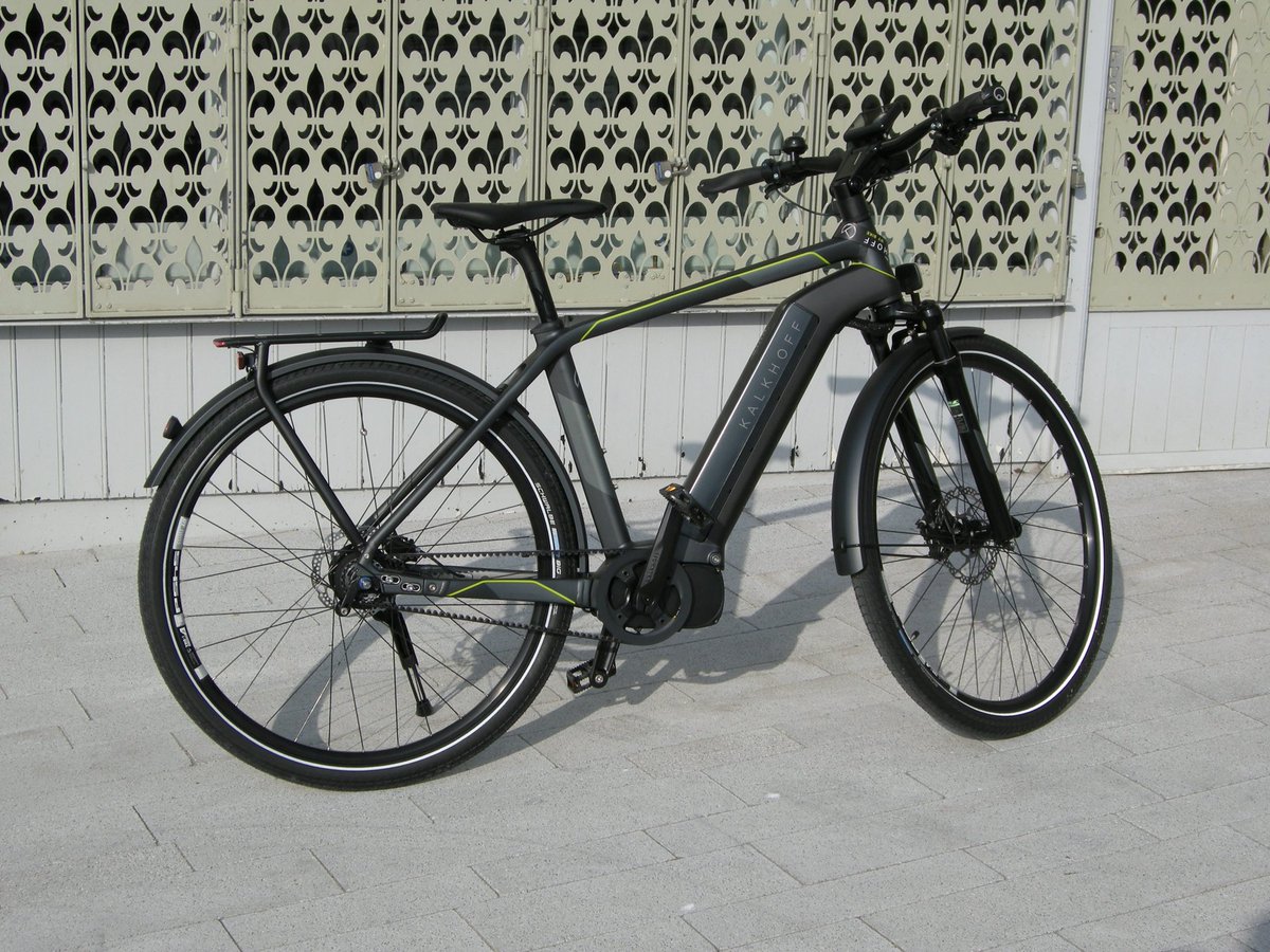 cityviewwheels's tweet photo. Could an electric bike be a good New Year Resolution idea for you? Such a wonderful way to travel - no tax, no insurance, no license, enjoyable exercise and about 10 cent per 100km charging cost. See our extensive range at https://t.co/dYvS2dZh3P #cork #munster #CorkCycle https://t.co/kq4eeAWpw0