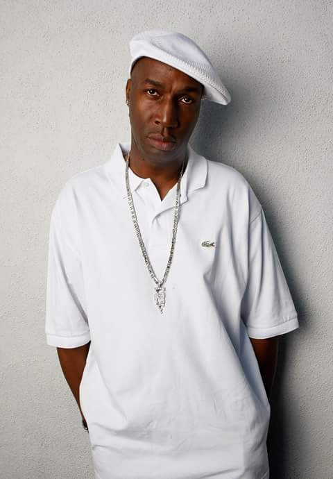 Happy birthday to the king of DJ mixology: GRANDMASTER FLASH. He turns 60 today. 