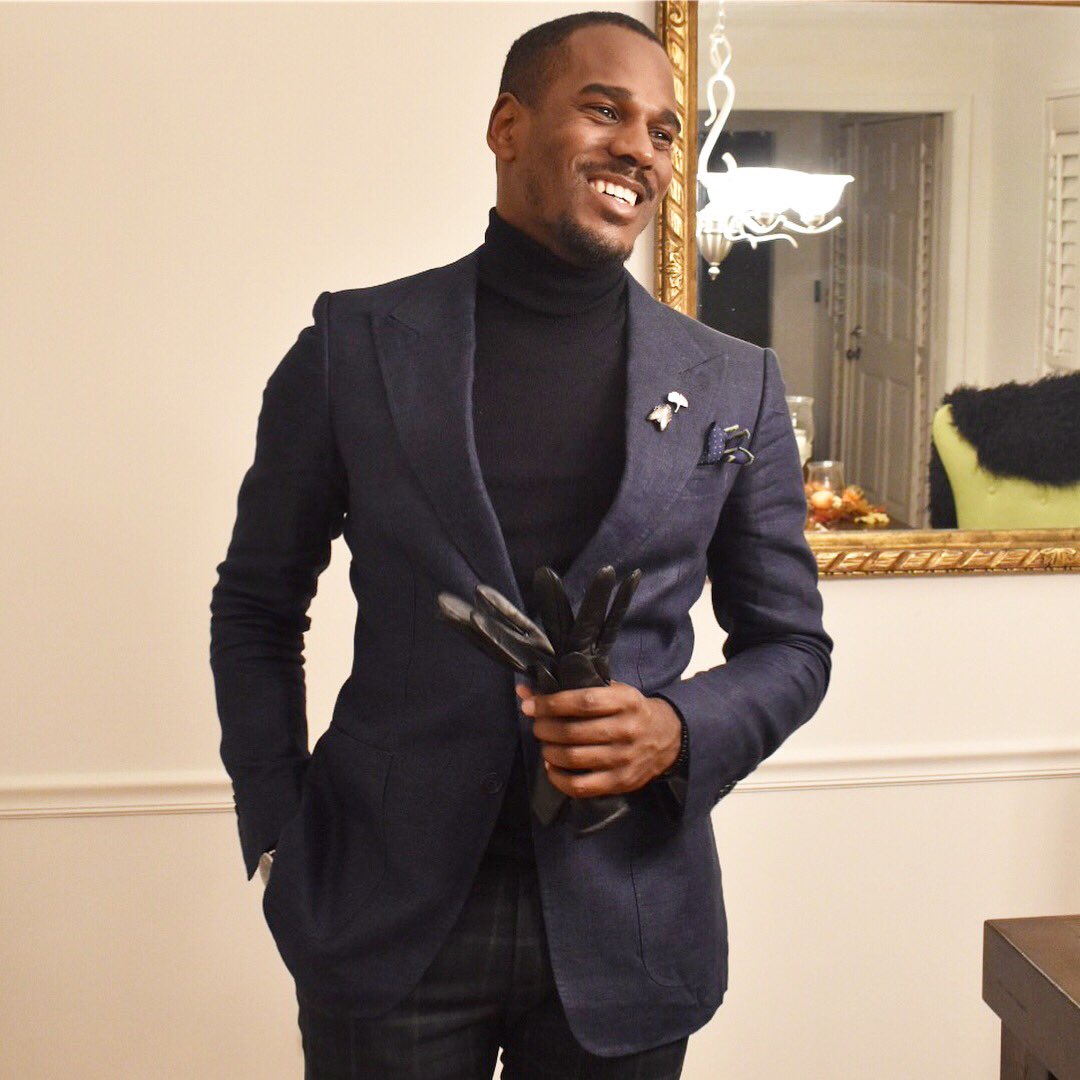 GregsStyleGuide's tweet photo. 2017 was one for the books. Monumental year for me, full of blessings in more ways than I can count. Cheers to 2018 and all the debauchery it will bring with it. Happy New Years!
#GregsStyleGuide #Dapper #MensFashion https://t.co/5aopXUzWWR