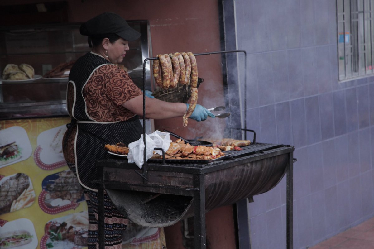 elcentrodoc's tweet photo. Año nueva, vida nueva y antojos nuevos. Bienvenido #2018 💫

#ElCentroDoc #Transmedia #Documental #Nariño #Pasto https://t.co/WAFAoc3Qur