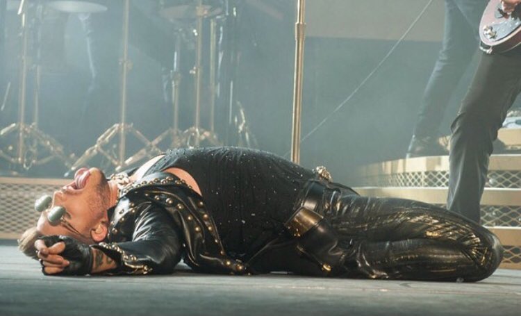 tinapglambert's tweet photo. #StartingTheYearWithABang 🔥 #AdamLambert https://t.co/DL522yi7w3