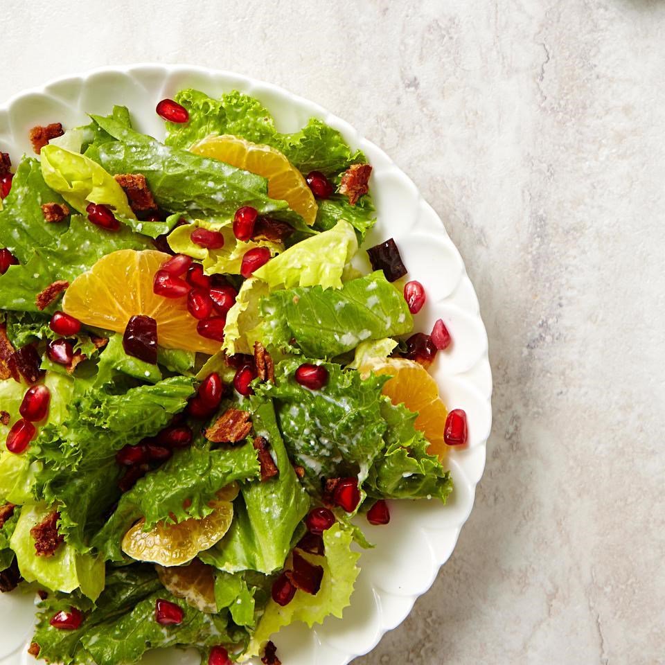 JuicyGems's tweet photo. If eating healthier was one of your New Year's resolutions, we are here to help! Try this recipe from @EatingWell using our Juicy Gems pomegranate seeds and our Buddy's Farm Fresh Mandarins🍊 https://t.co/X1AhKuAn1k #eatingwelleats #happynewyear #newyearsresolutions #healthyeats https://t.co/vqSMnrhC3V