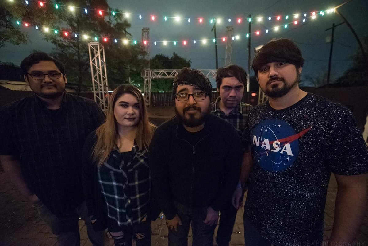 Pretty pretty people!

#BotLife