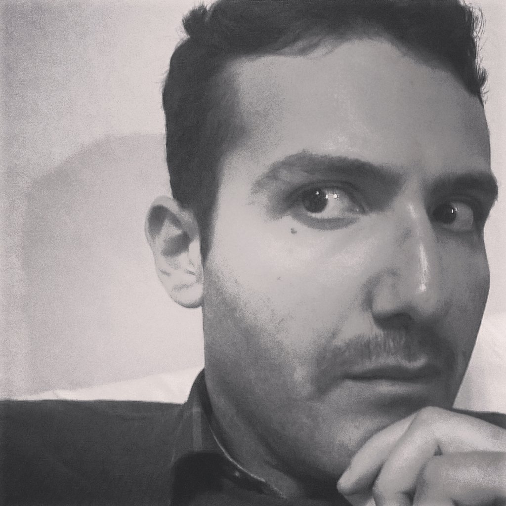 AndyScalzo's tweet photo. Reduci... #newevesday #notdifficult #wemanaged #family #relatives #friends #life #emotions #happynewyear #buon2018 https://t.co/6UQLRgJt5V