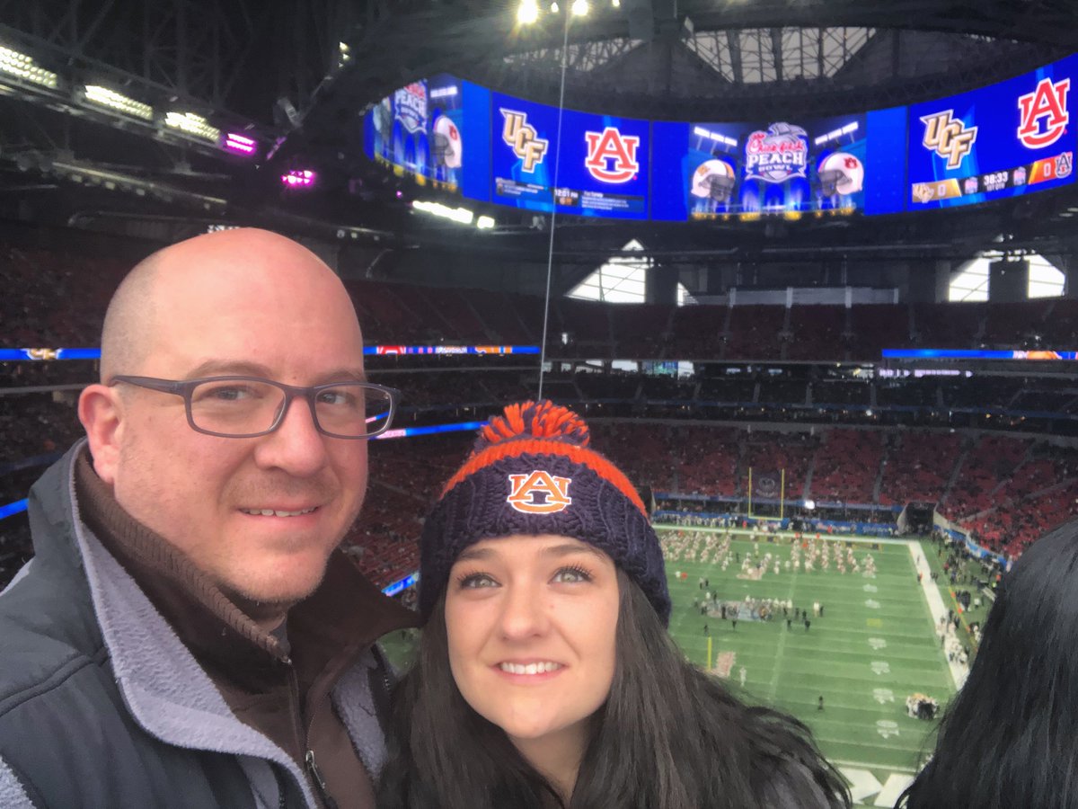 summergreenberg's tweet photo. War Eagle and Happy New Year from Atlanta! Thanks for the Xmas present Uncle Bruce! @Bryce Carlson #wareagle #cfapeachbowl #unclezev #HappyNewYear2018 https://t.co/ivwrefaZJD