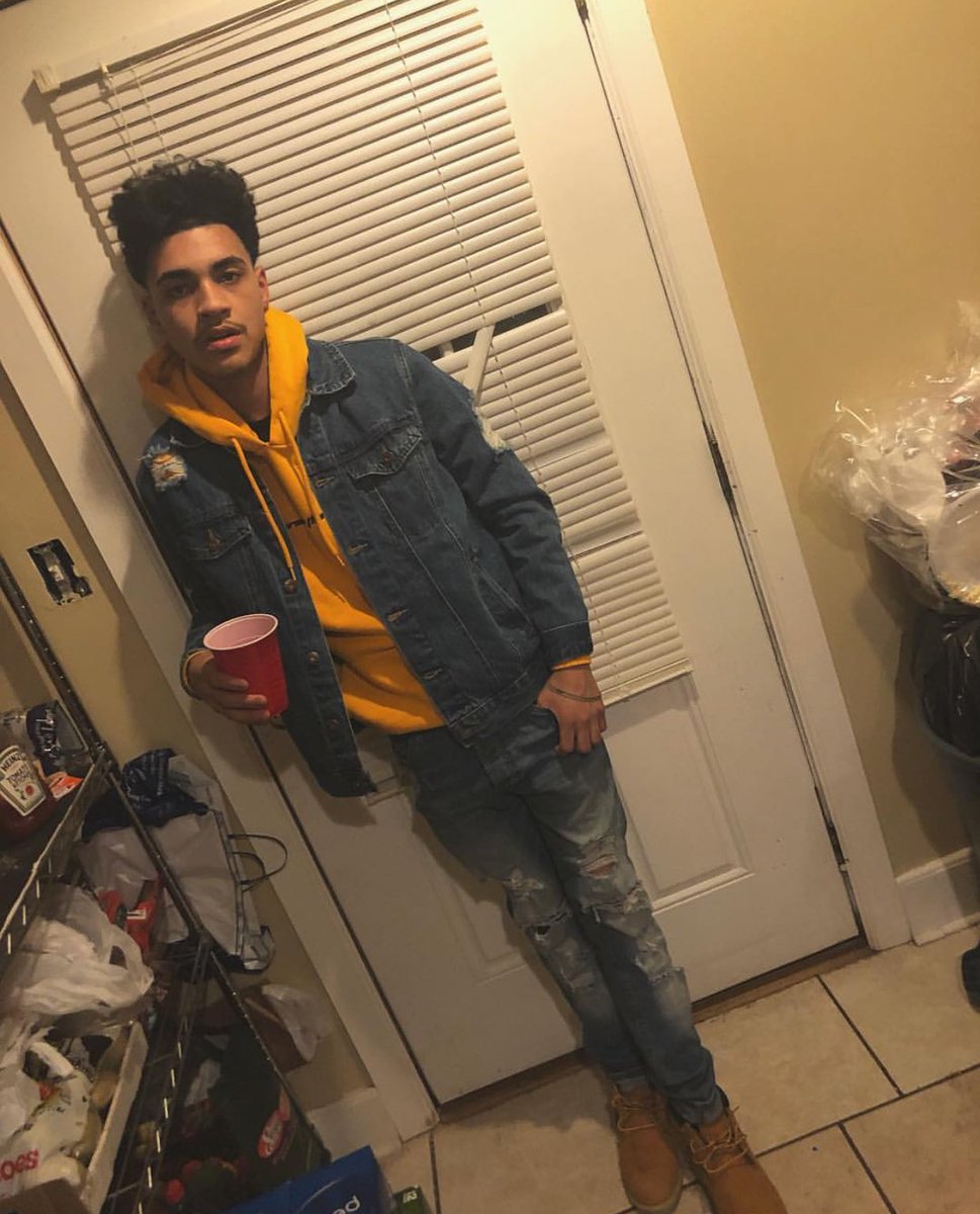 oneandonlyHec's tweet photo. New Avi https://t.co/0WyjKaUz3B
