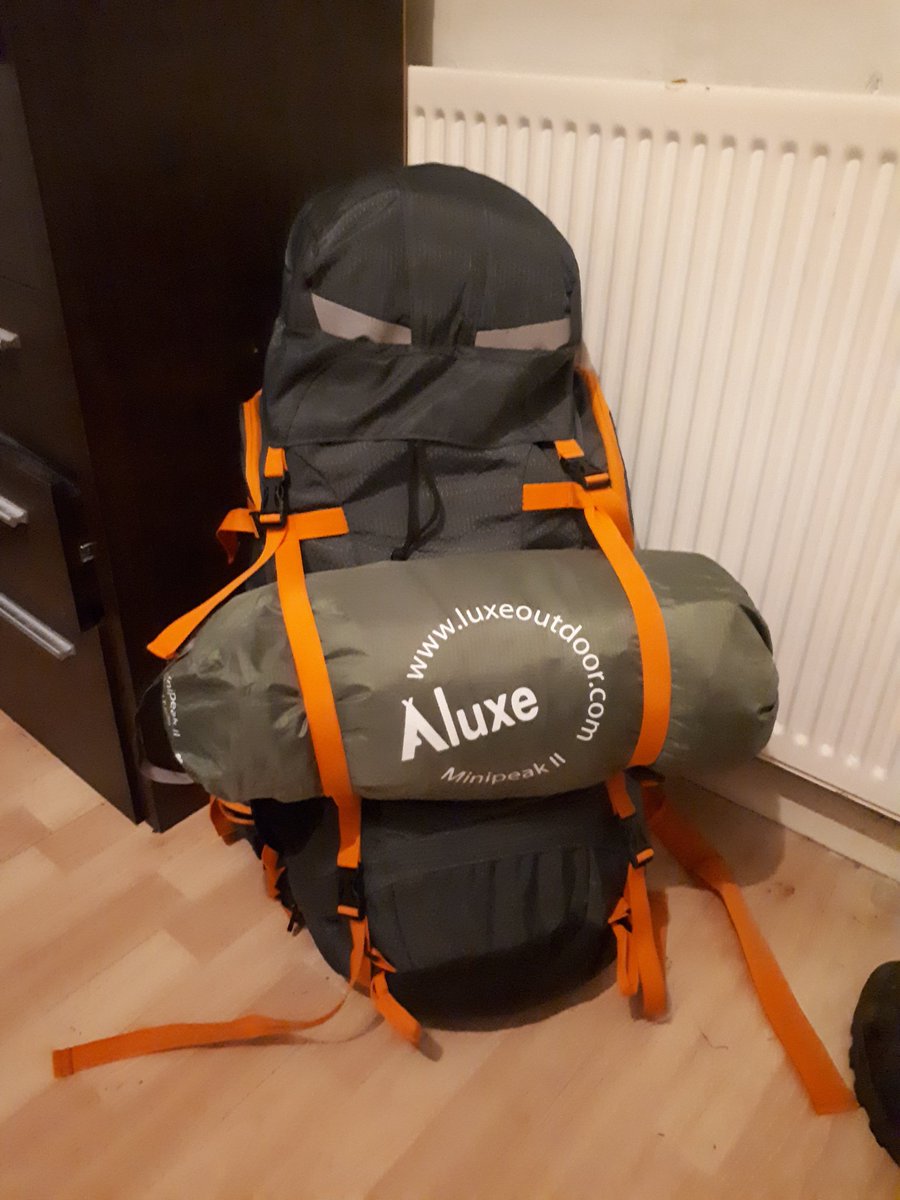 kennyken27's tweet photo. New years eve wander and camp then wander!
#stanagedge to #hayfield
With an overnight stop on #winhill great 2 days! https://t.co/JNubhYeonp