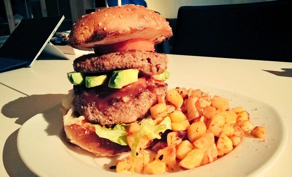 André Meyer tweet media