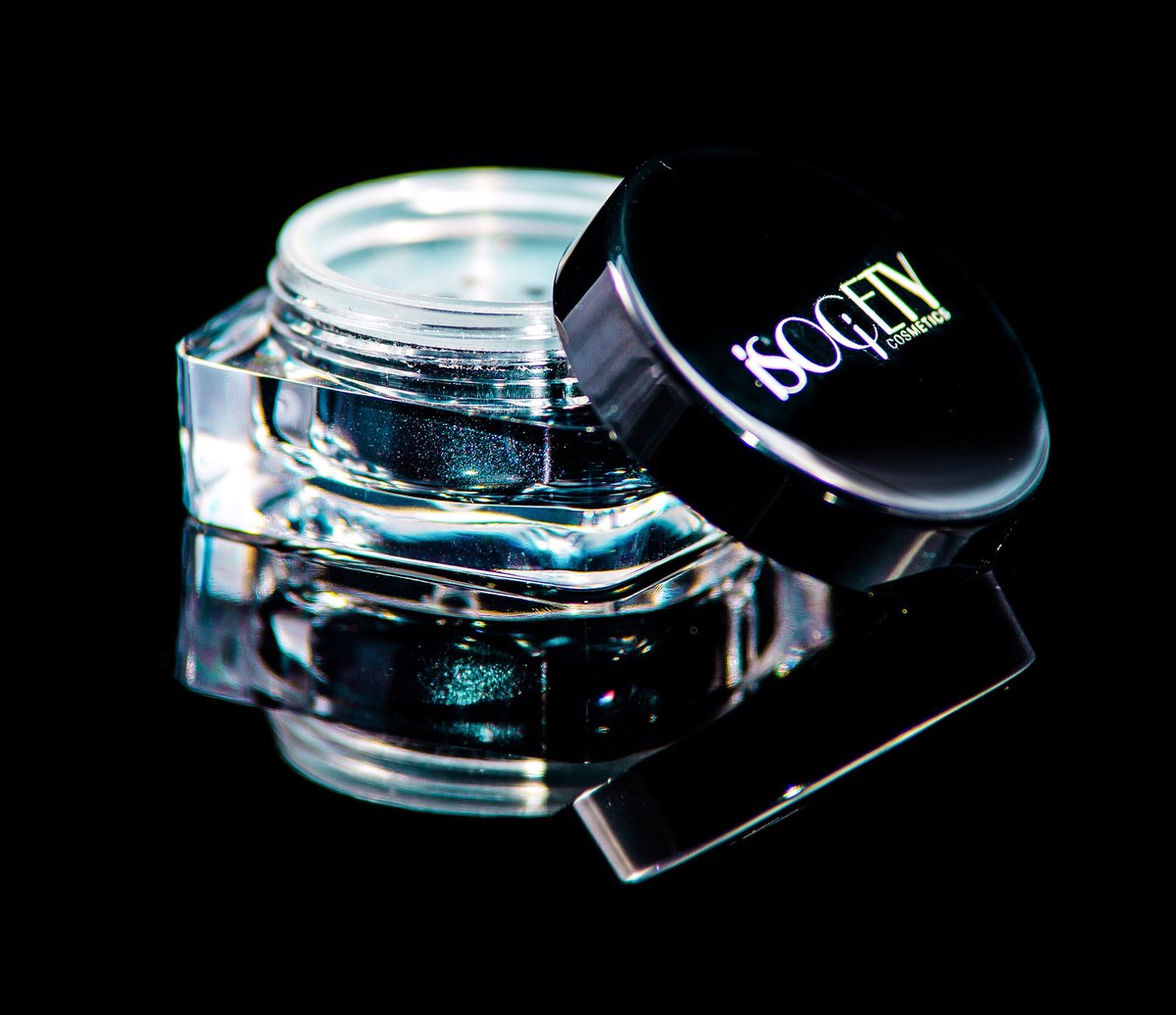 IsocietyISC's tweet photo. HD Mineral Loose Pigment, for Eyes, Lips, Face and Beyond! @ https://t.co/qBK69rDaL5 More colors available online!
#iSOCiETYCOSMETICS #HYTechCollection #pigments #wow #ad #gold #bright #hot #lotd #motd #tweet #bbloggers #pretty #cute #loveit #creatives #amazing #makeuplovers https://t.co/5EC0IT0c91