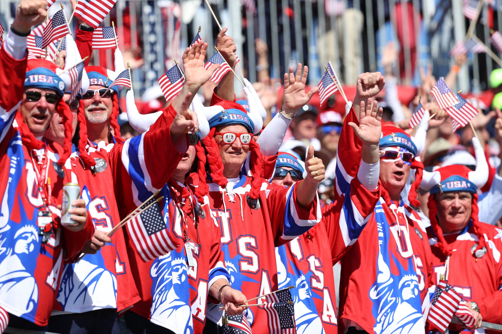 DSebVs_VoAEF129.jpg:large