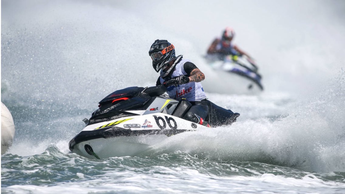 jetskigermany's tweet photo. We wish you a happy new year 2018. Never give up!
#nicorussracing #gripgearseatcovers #92performance #nicenhard #ortema #jetsafe #aquabike https://t.co/BMgUyxqmNJ