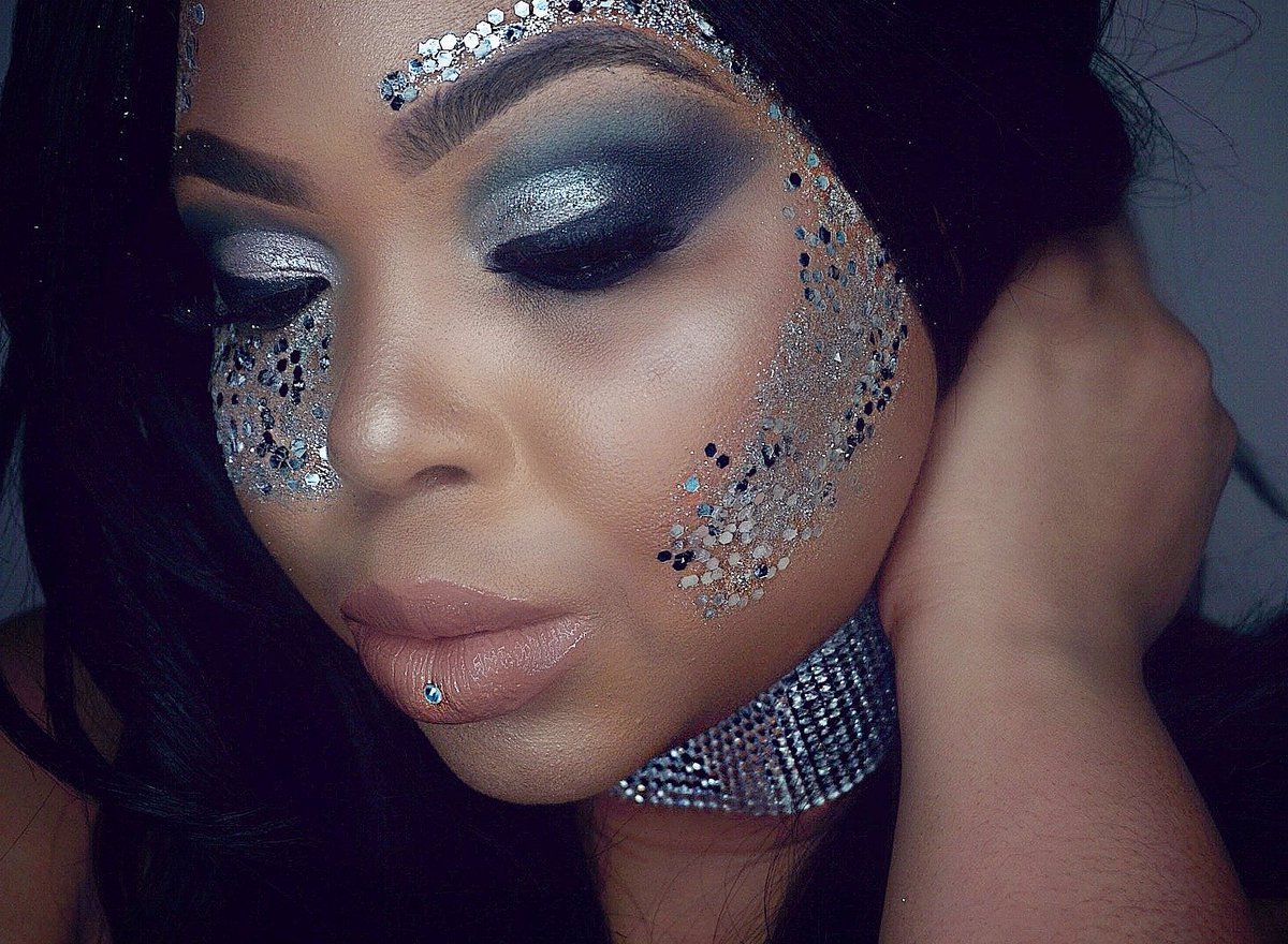 marshae05's tweet photo. This year I hold nothing back . 2018 will be great!!! Follow my IG Marshae05 for deets on this look!!!! #buzzfees #woc #mua #beauty #abh #brows https://t.co/E97JIKu0ZC