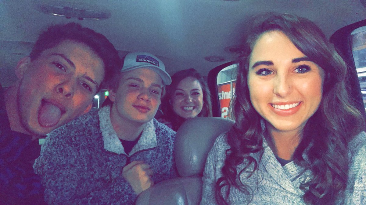 ashlanshepherd's tweet photo. I’d say it was a pretty good New Years but I’m still missin my girl❤️ @kotacallaway @wrightmichael98 @jwcarroll_ @nasti_xo_ https://t.co/UkGXgqOkAp