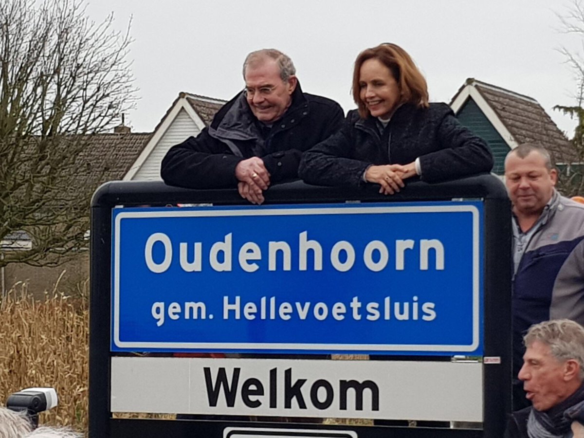 Gelukkig nieuwjaar!
Hellevoetsluis een dorp rijker en D66 een lid er bij. Bedankt Hans van ‘t Klooster voor je inzet als één van de Hoornse hoofden.