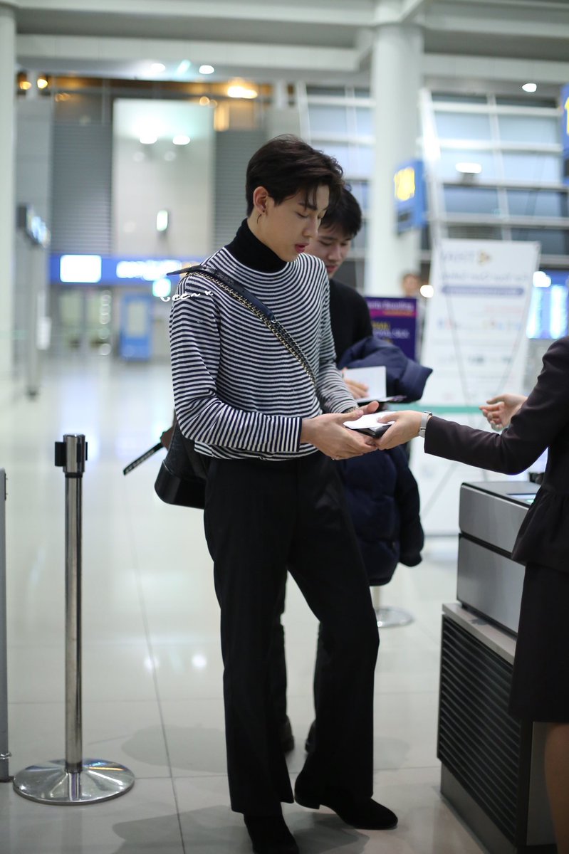 teamwangjr's tweet photo. Nong ma Thai Airways na ka #TG657 #WelcomeBamBamtoThailand https://t.co/WPWRnBKFZ6